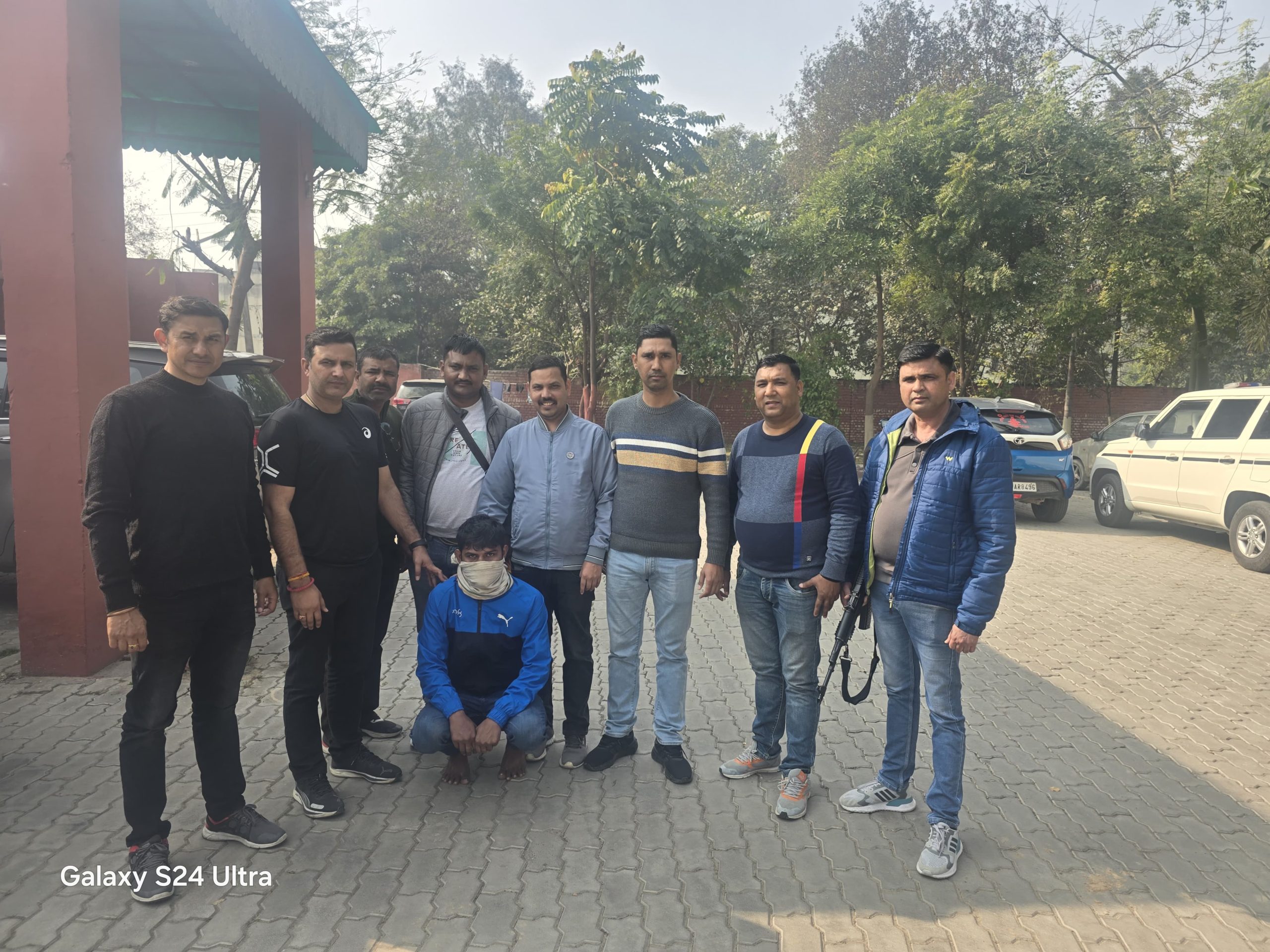 रिलायंस शोरूम डकैती प्रकरण में पुलिस ने किया दो लाख के इनामी को अरेस्ट
