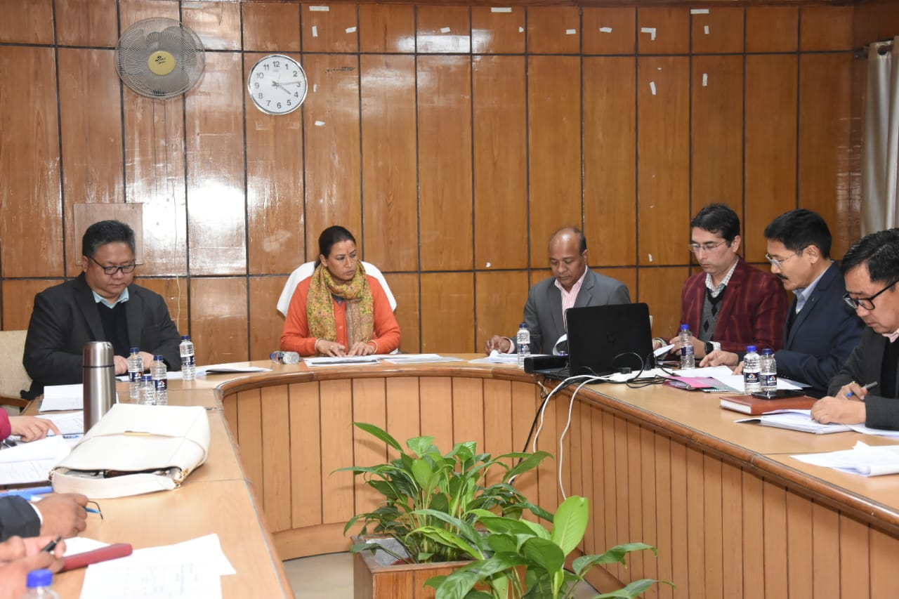 उत्तराखंड में अब फ्री राशन के साथ मिलेगा सरसों का तेल, मंत्री ने दिए प्रस्ताव तैयार करने के निर्देश