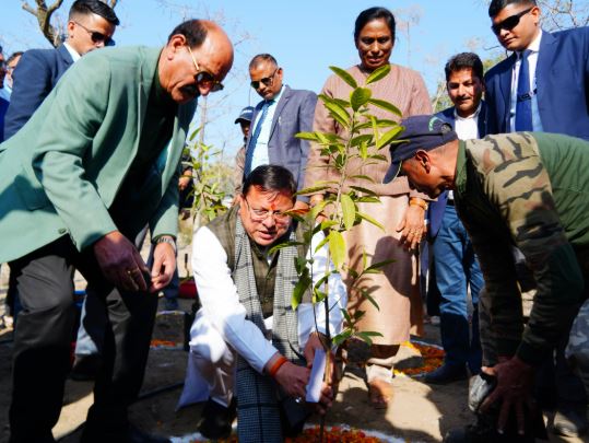 सीएम धामी ने किया खेल वन का शुभारंभ