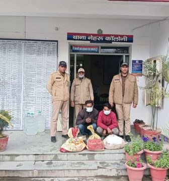 निर्माणाधीन मकान से बिजली के तार चोरी कर ले गए नशेड़ी, पुलिस ने किया अरेस्ट