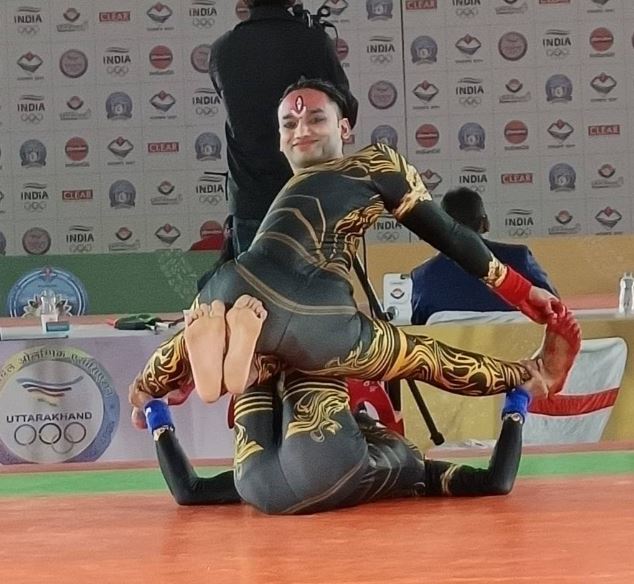 योगासन में उत्तराखंड के अजय, हर्षित ने अपने नाम किया सिल्वर मेडल