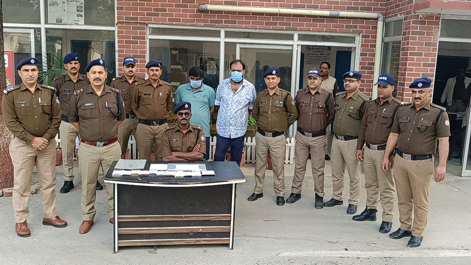 चैंपियंस ट्रॉफी के फाइनल में ऑनलाइन सट्टा लगाने वाले गिरफ्तार