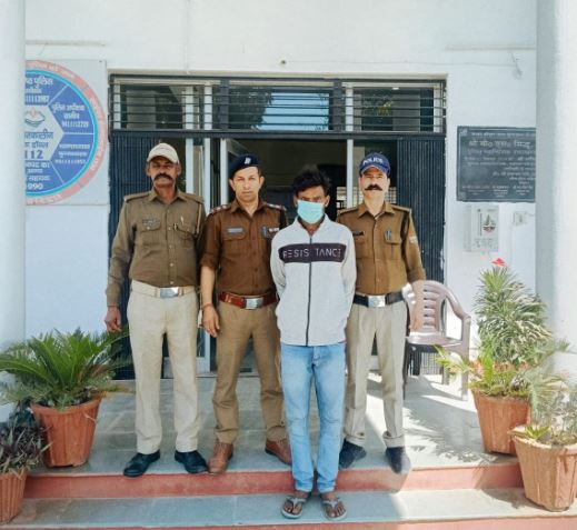 बाइक की चाबी न देने पर पत्नी का सिर फर्श पर पटक-पटककर की हत्या