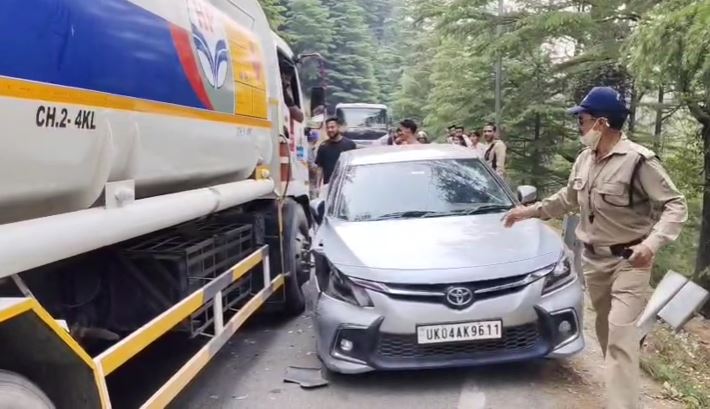 लोहाघाट में दो वाहनों की भिड़ंत : तीन साल के मासूम समेत दो लोग घायल lohaghat accident
