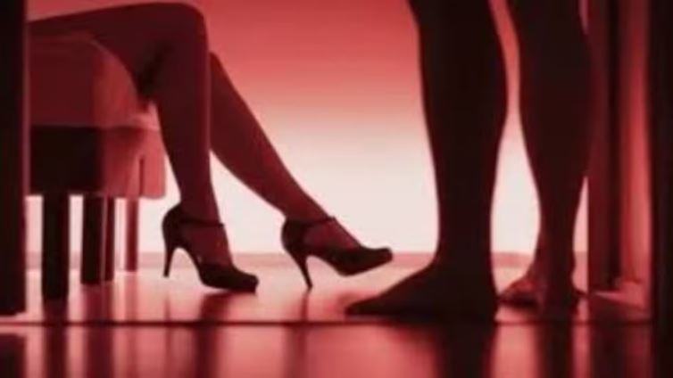 SEX RACKET जिम की आड़ में चल रहा था देह व्यापार का धंधा
