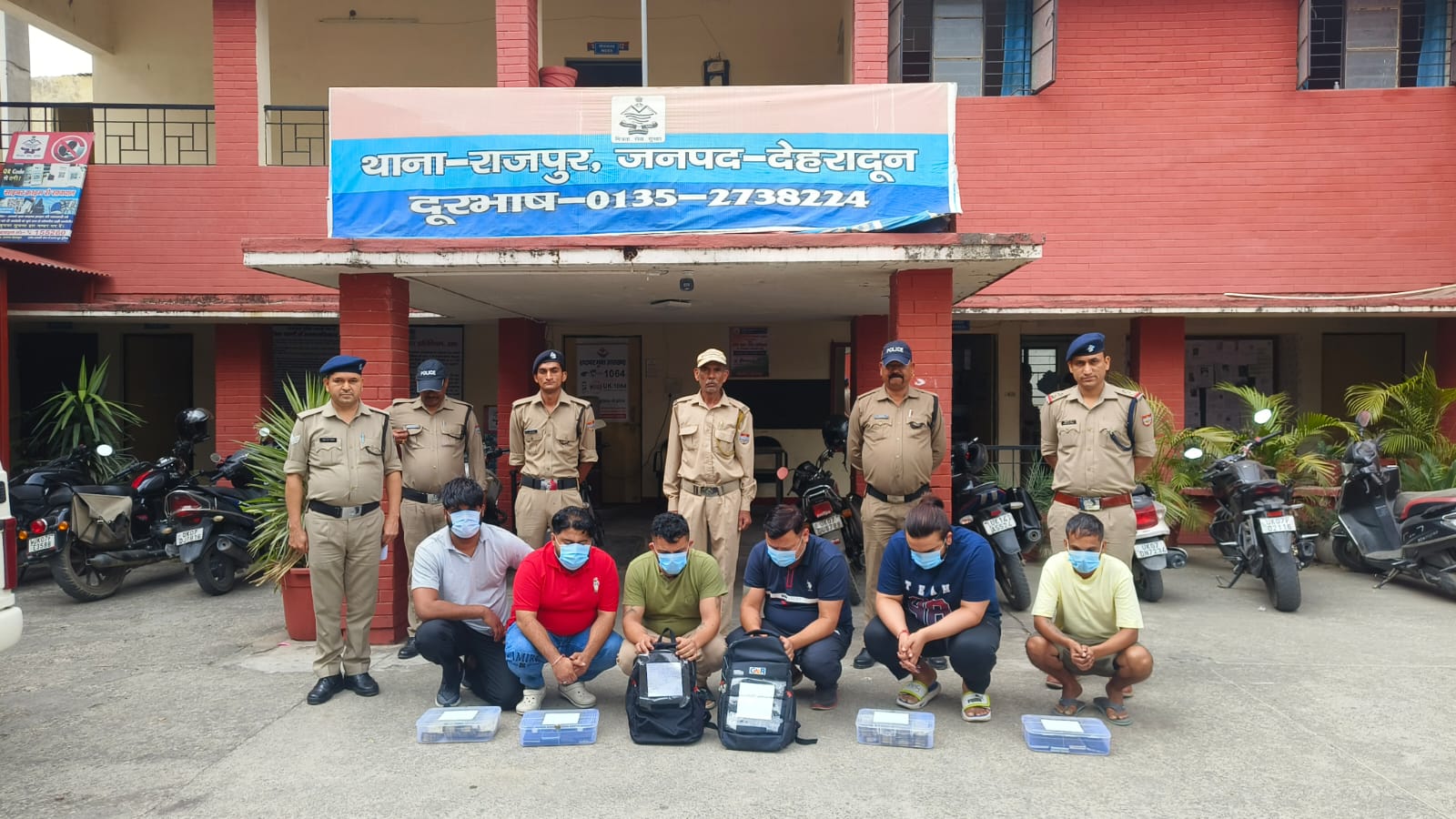 देहरादून में IPL सट्टा रैकेट का पर्दाफाश, दुबई से जुड़े तार, 6 सट्टेबाज गिरफ्तार