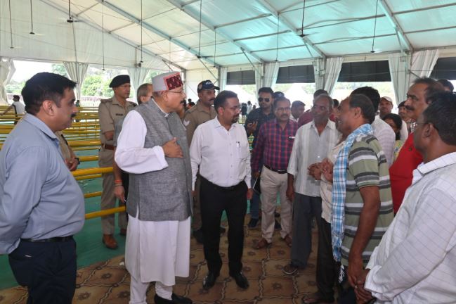 satpal Maharaj inspect Chardham Yatra registration center