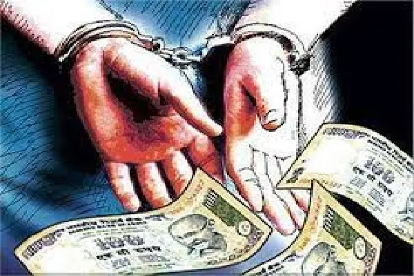 uttarakhand-peon arrested-for-taking-bribe Of rs 10,000