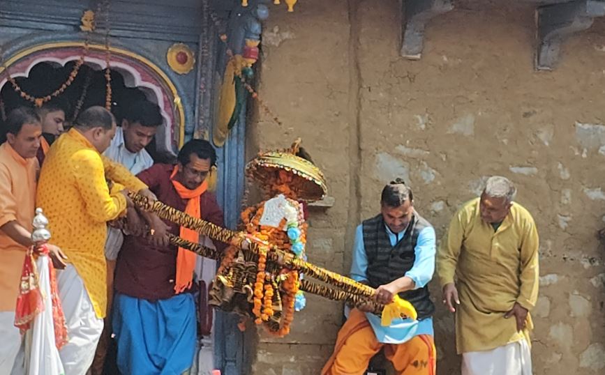 गोपीनाथ मंदिर के लिए रवाना हुई रुद्रनाथ की चल विग्रह डोली