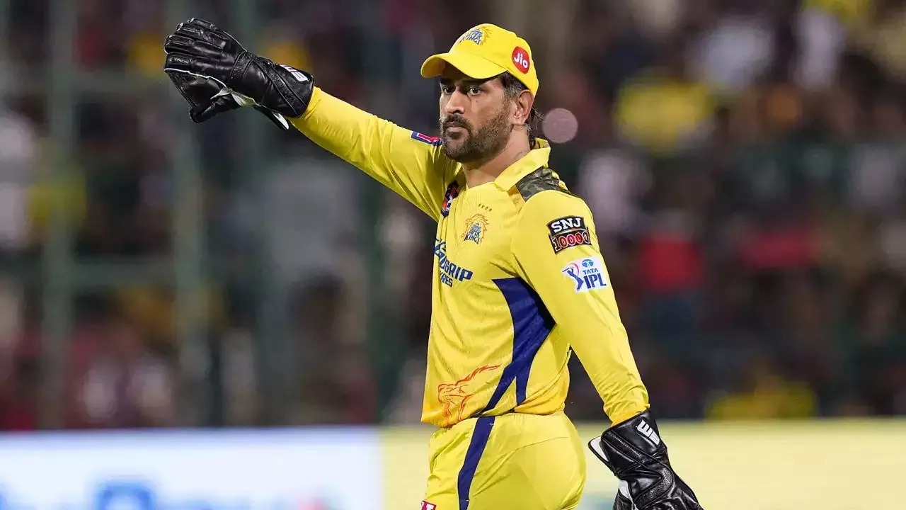 -ms-dhoni-files-for-trademark-for-captain-cool