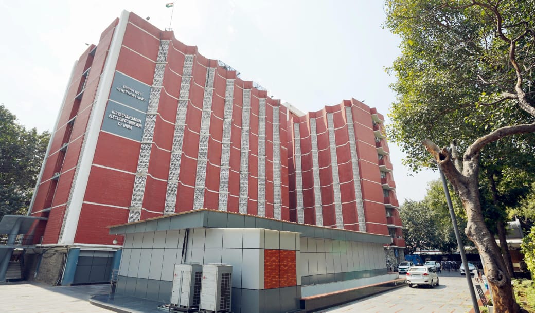 मतदाता की पहचान उजागर नहीं होने देगा चुनाव आयोग