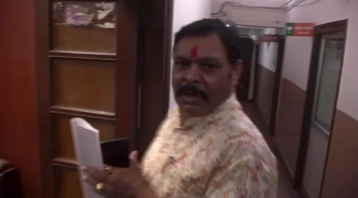 BJP से नोटिस मिलने के बाद भाजपा कार्यालय पहुंचे सुरेश राठौर, बोले मैंने नहीं किया UCC का उल्लंघन