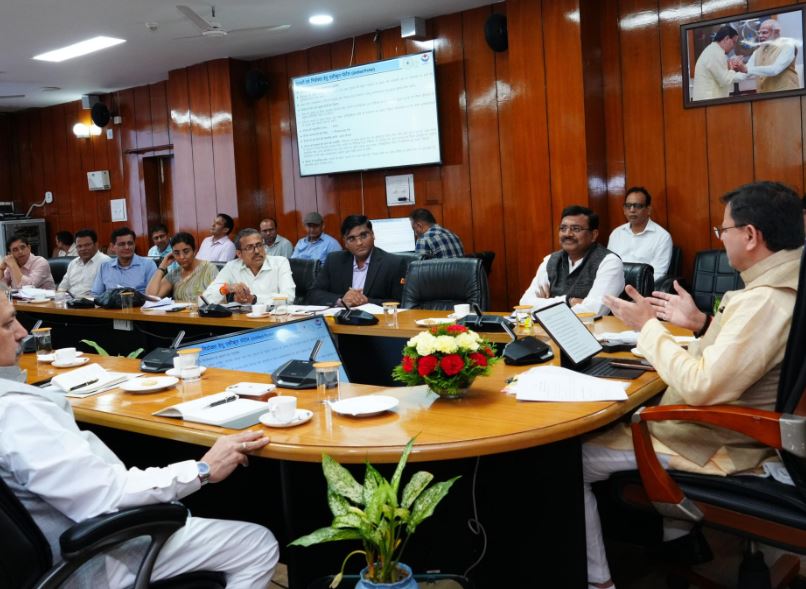 Cm ने की कौशल विकास और श्रम विभाग की समीक्षा बैठक, युवाओं को रोजगार से जोड़ने के दिए निर्देश