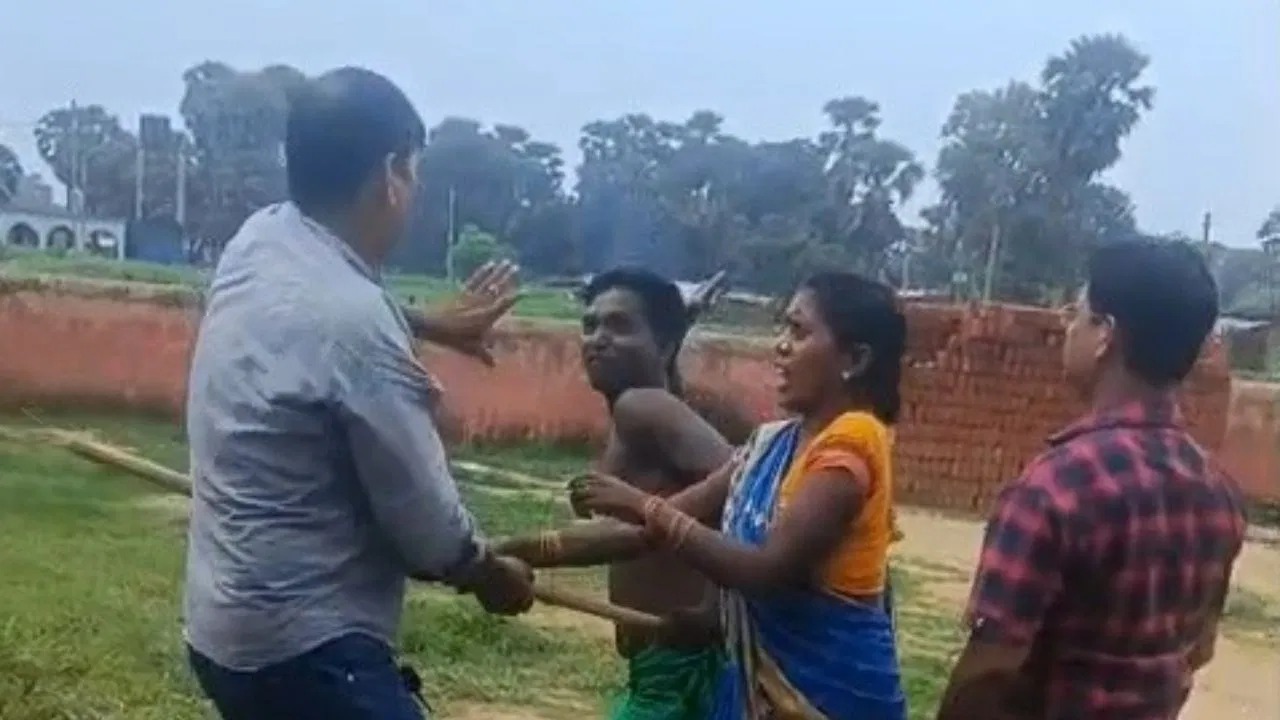 gaya-middle-school-parents-brutally-beat-up-teachers-for-scolding-student-