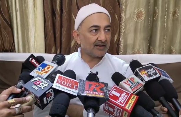 कांवड़ यात्रा से पहले नेम प्लेट मामले पर फिर गर्मायी सियासत, मंगलौर विधायक ने साधा सरकार पर निशाना